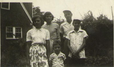 {short description of image}